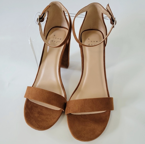 Women's Ema High Block Heeled Square Toe Pumps - Picture 3 of 6